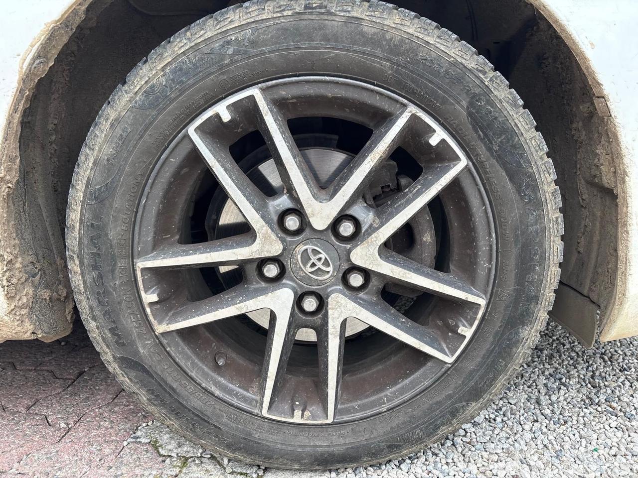 Toyota Auris Touring Sports 1.8 Hybrid Lounge