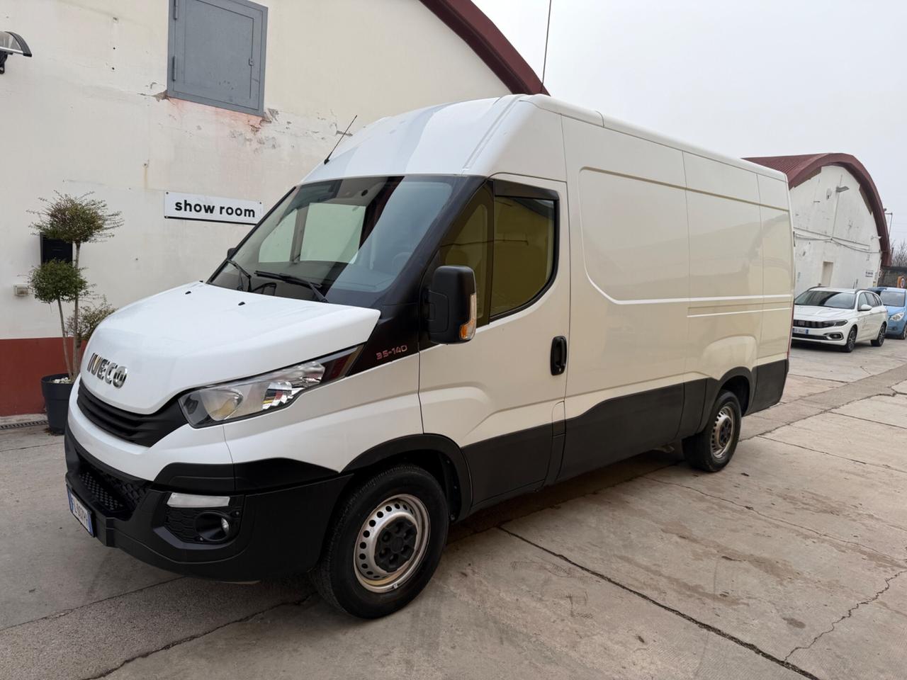 Iveco Daily 2.3 140cv Passo Medio Tetto Alto -2018