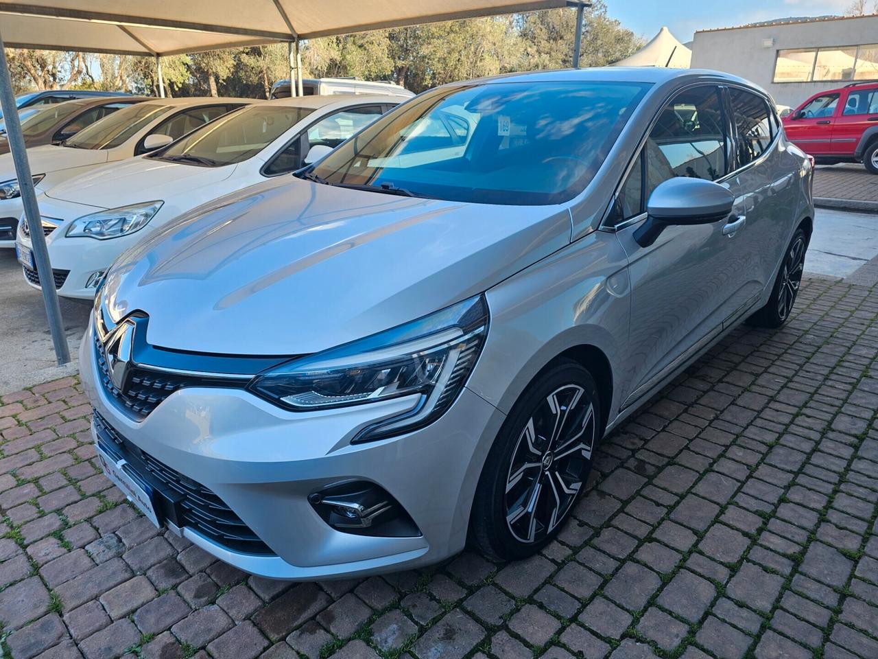 Renault Clio 1.0benzina TCe 100CV 5 porte Intens