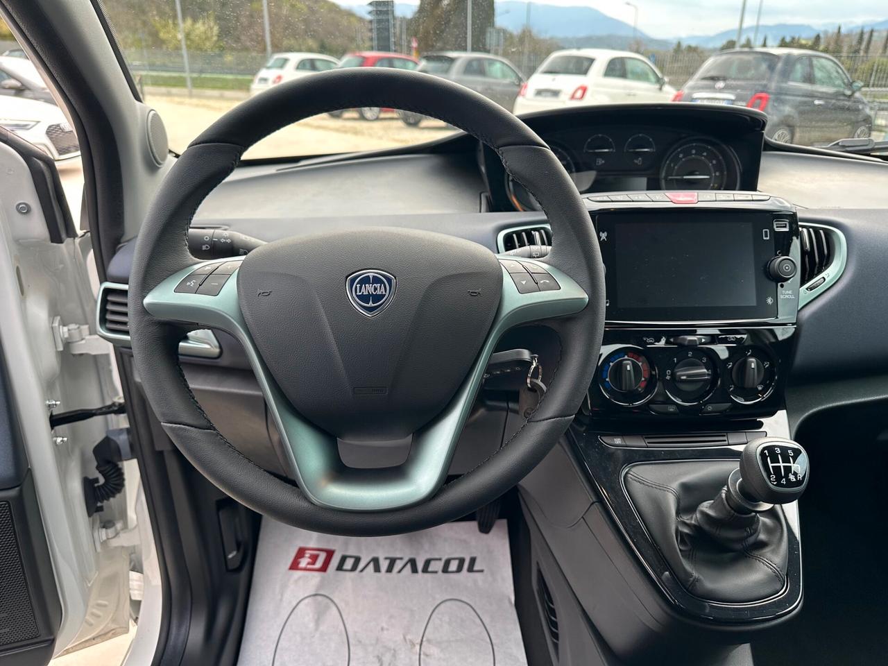 Lancia Ypsilon 1.0 70CV GOLD + TELECAMERA 1.000KM