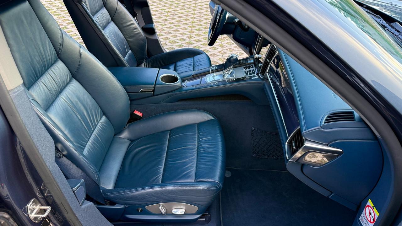 Porsche Panamera 3.6 i 300cv 4x4 Semi Nuova