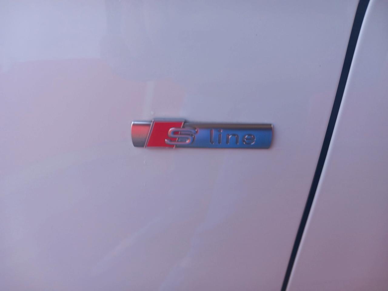 Audi A1 SPB 1.4 TDI S tronic F 1 CERCHIO 17 DISTRIBUZIONE NUOVA GARANZIA