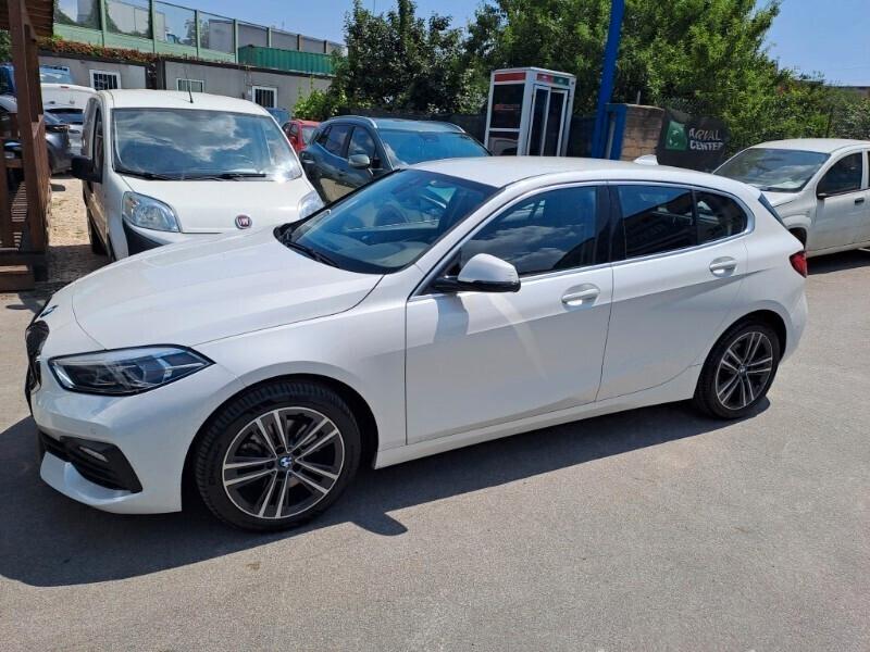 Bmw 118d 150cv Autom. *FULL OPT.-LED* da VETRINA