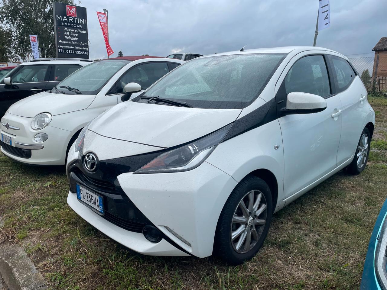 Toyota Aygo 1.0 VVT-i 69 CV 5 porte x-wave PREZZO REALE