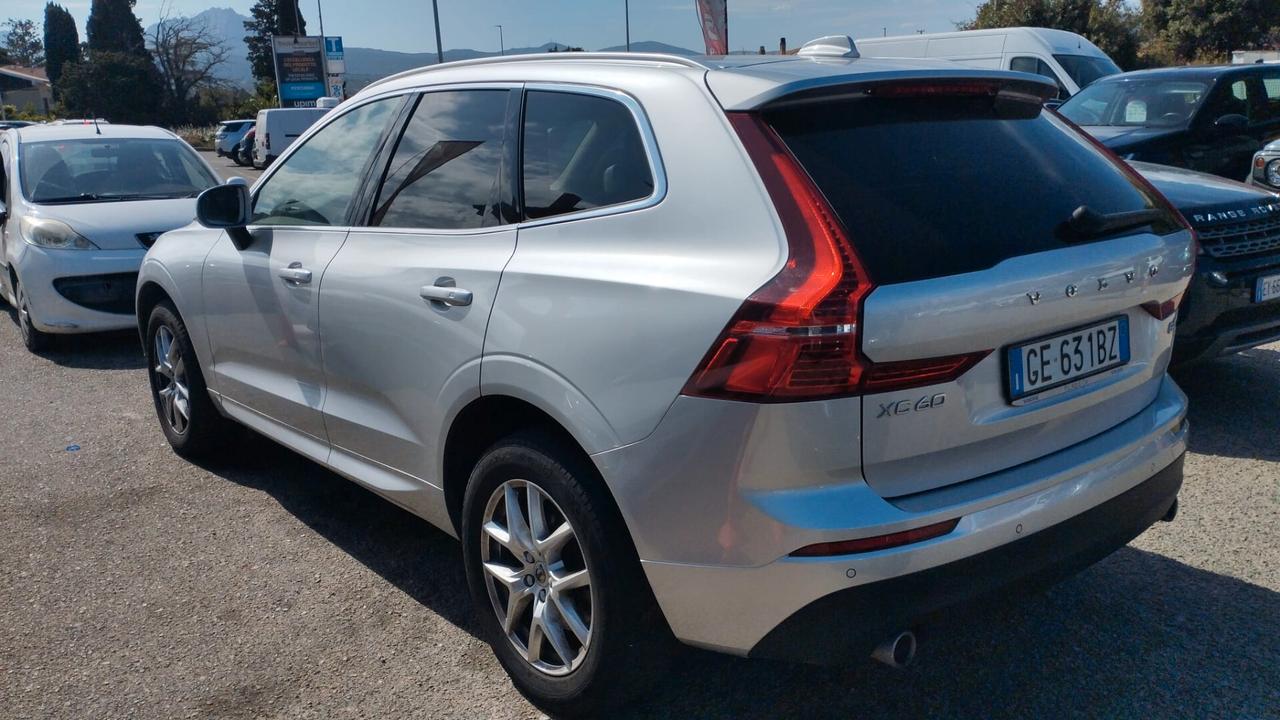 Volvo XC 60 XC60 B4 (d) AWD Geartronic Momentum