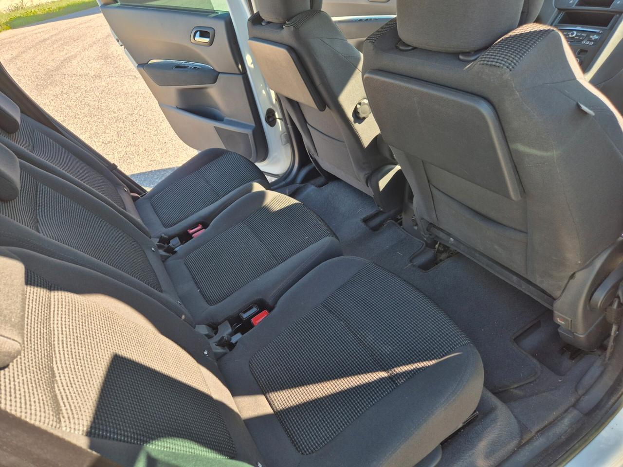 Peugeot 5008 1.6 HDi 112CV 89600 KM!! MY 2013 UNIPROPRIETARIO