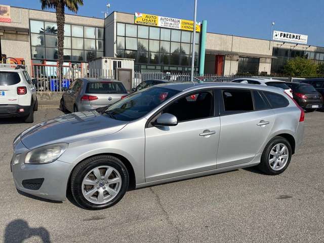 Volvo V60 V60 2.0 d3 Momentum geartronic*EURO5*CLIMA*CERCHI*