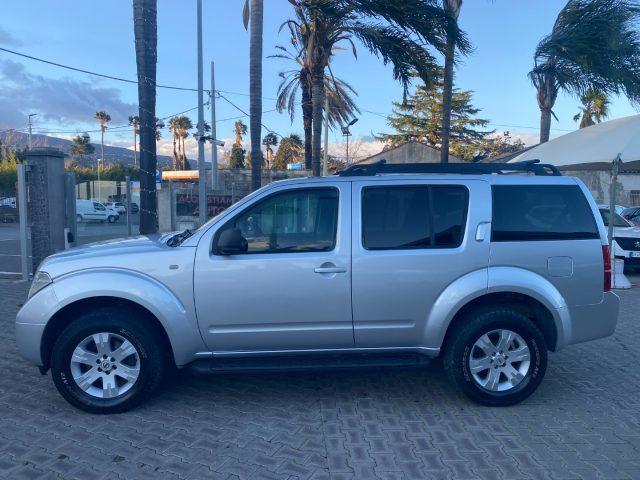 NISSAN Pathfinder 2.5 dCi SE 7 POSTI