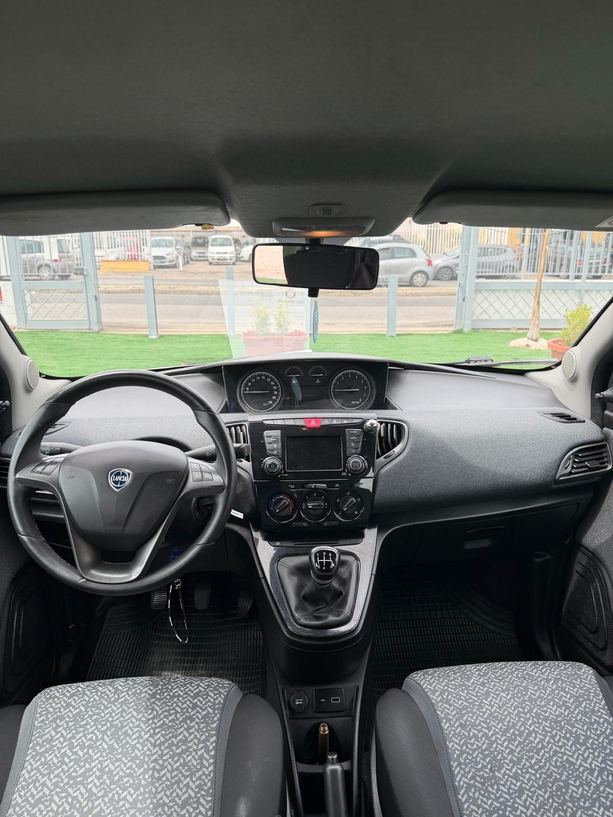 Lancia Ypsilon 1.2 69 CV 5 porte GPL Ecochic Gold