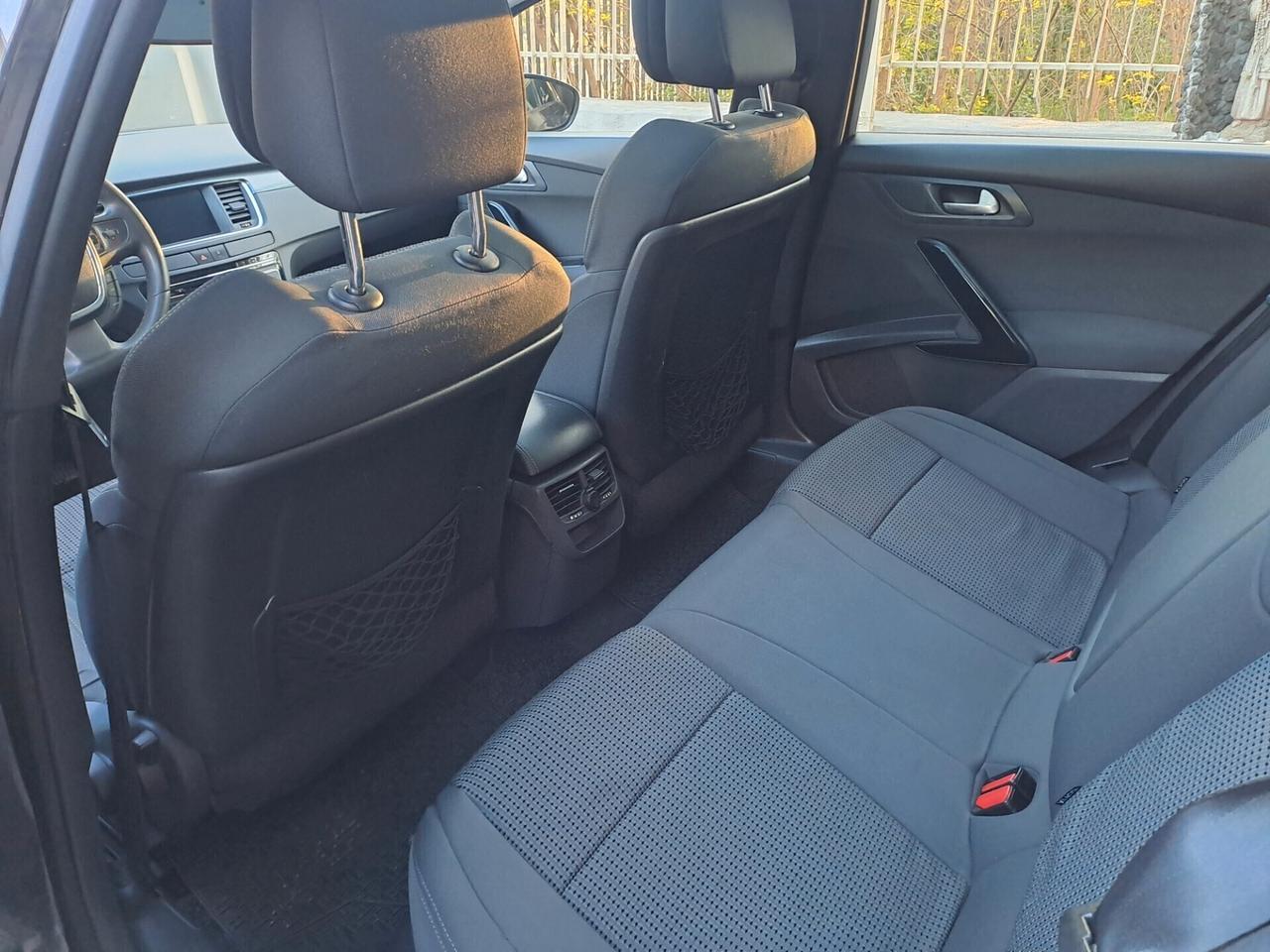 Peugeot 508 1.6 e-HDi 112CV cambio automatico e f1 S&S SW Ciel Business