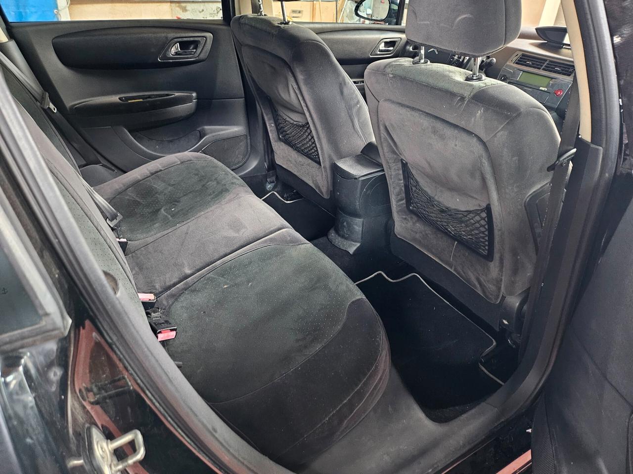 Citroen C4 1.6 HDi 110 Exclusive cambio automatico