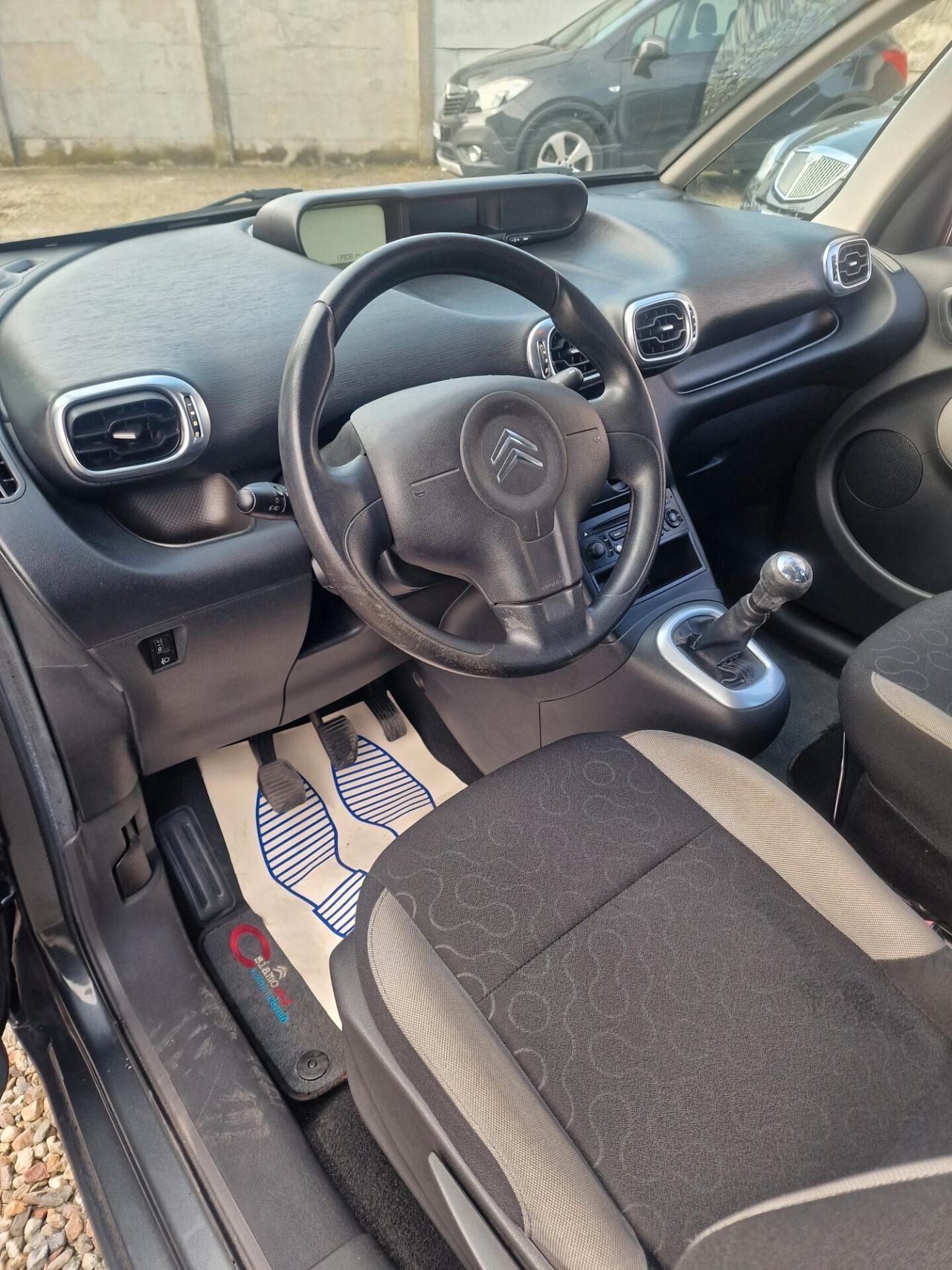 Citroen C3 Picasso 1.4 distr ok unicopr.