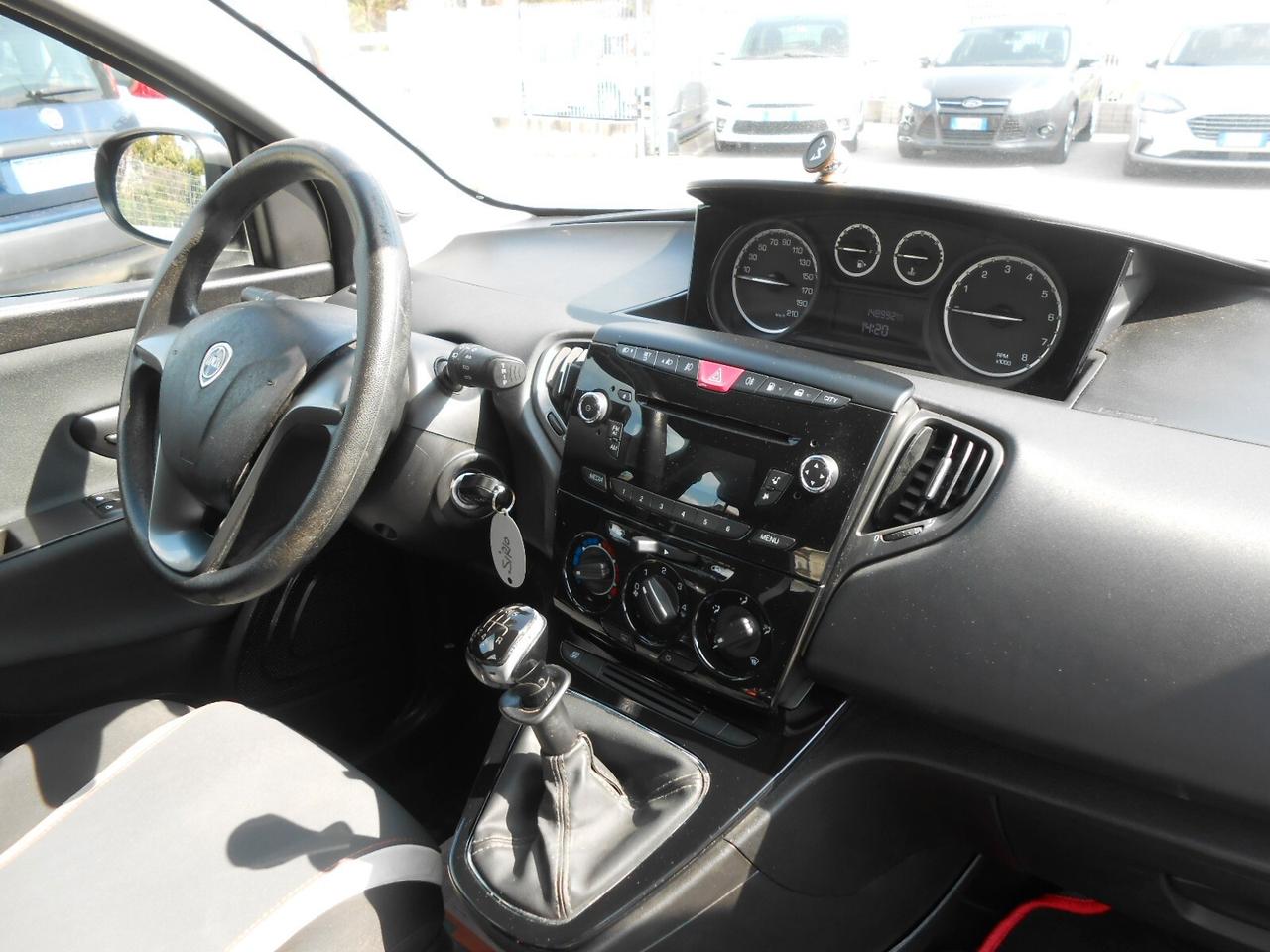 Lancia Ypsilon 0.9 TwinAir Metano Ecochic Elefantino