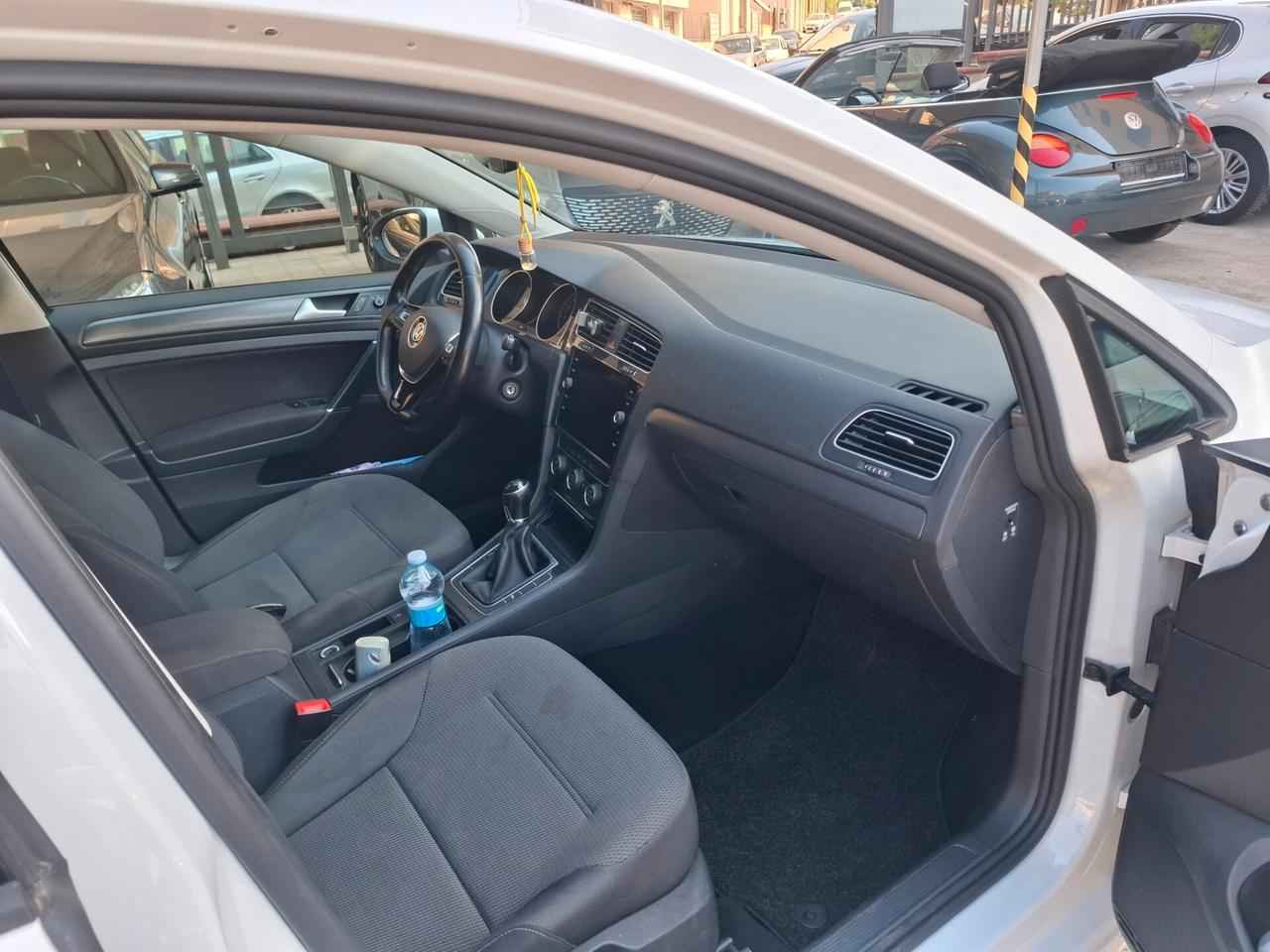 Volkswagen Golf - 1.6 TDI Comfort line