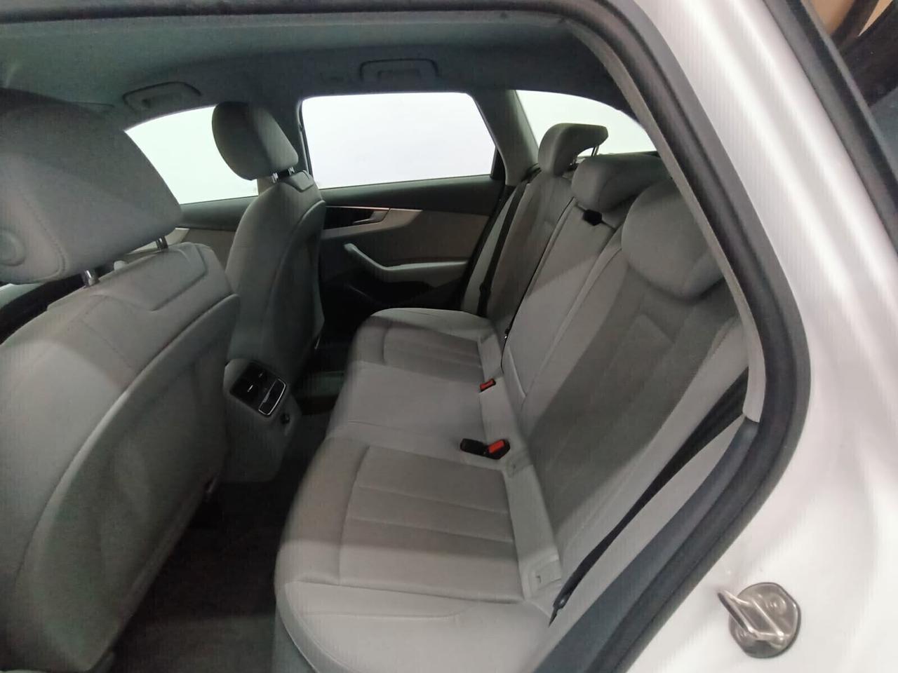 Audi A4 Avant 35 TDI S tronic