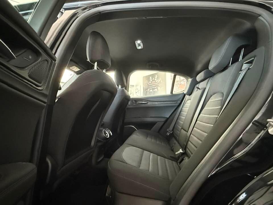 Alfa Romeo Stelvio 2.2 Turbodiesel 190 CV AT8 Q4 Business