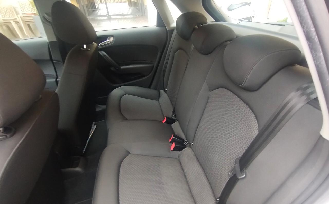 Audi A1 SPB 1.6 TDI S line edition