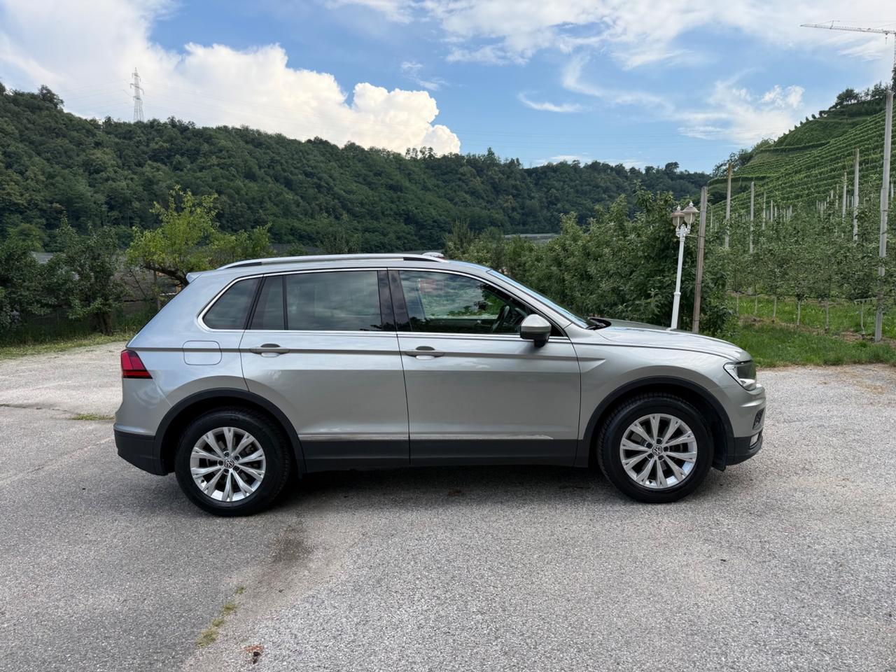 Volkswagen Tiguan 2.0 TDI SCR DSG Business BlueMotion Technology