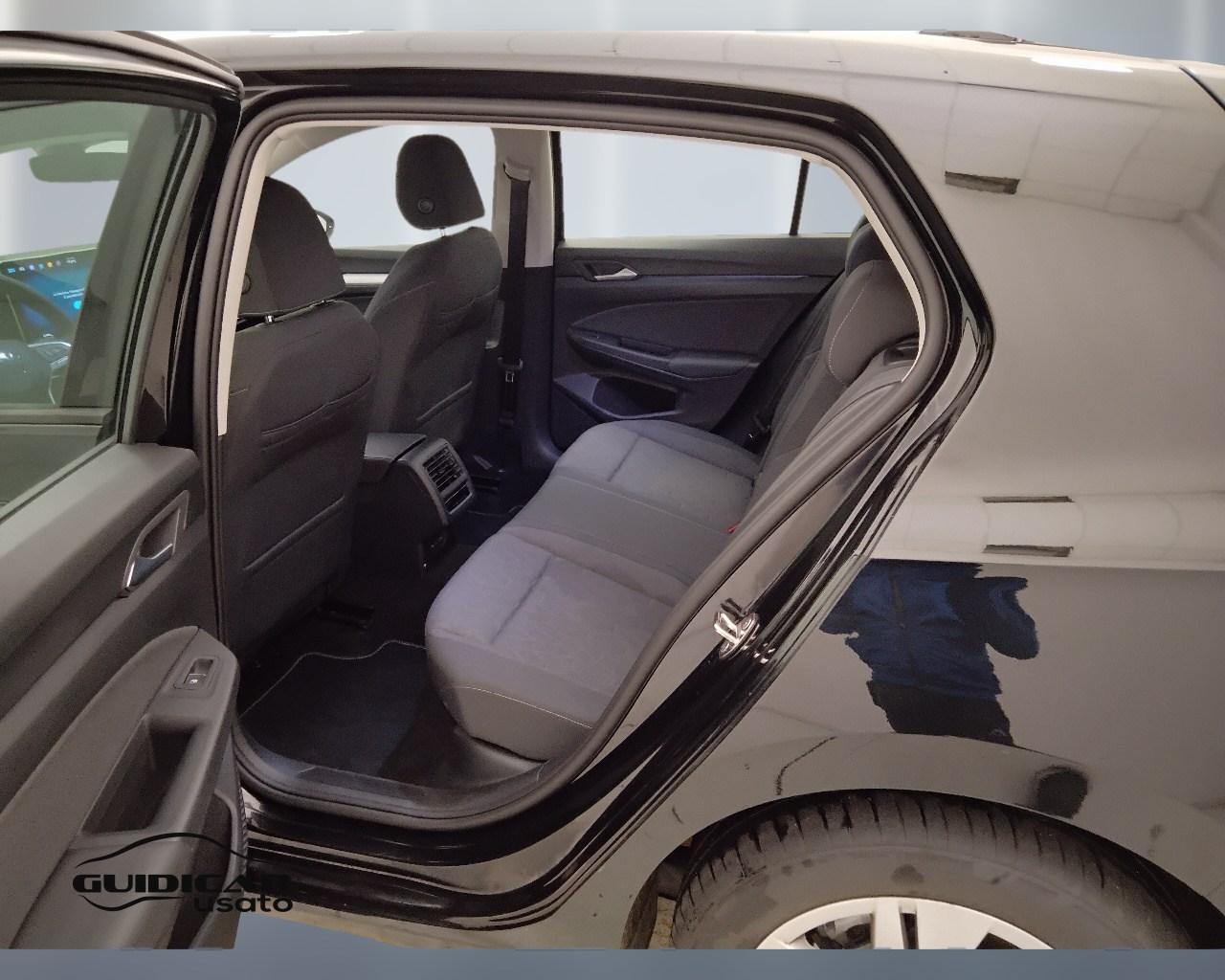 VOLKSWAGEN Golf VIII 2024 - Golf 2.0 tdi Life 115cv
