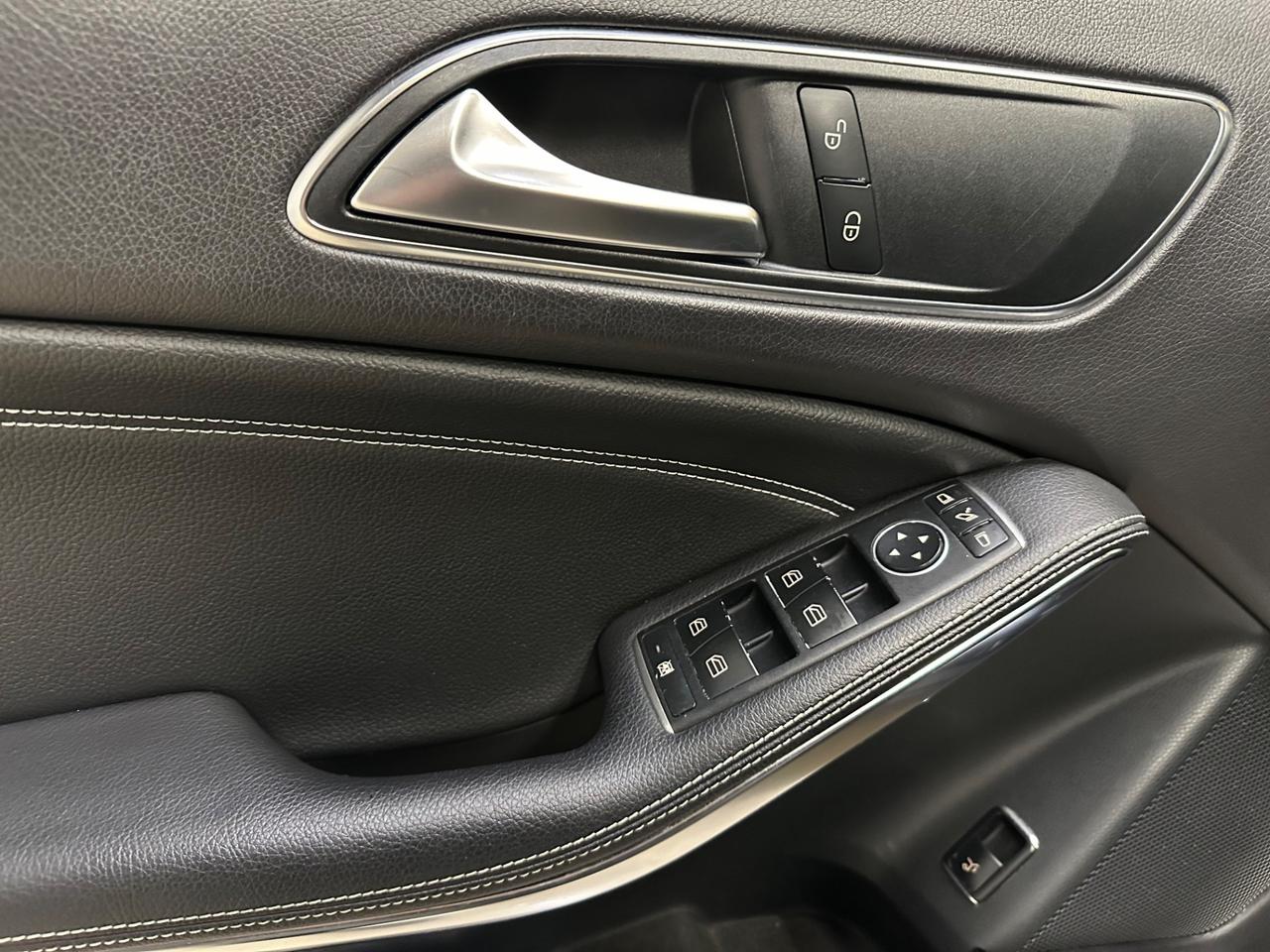 Mercedes-benz GLA 200 d Sport