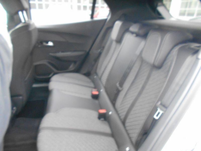 Peugeot 2008 130 Allure Eat8 CBC4.5