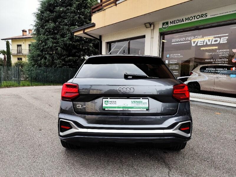 AUDI Q2 Q2 35 TDI quattro S tronic Identity Black