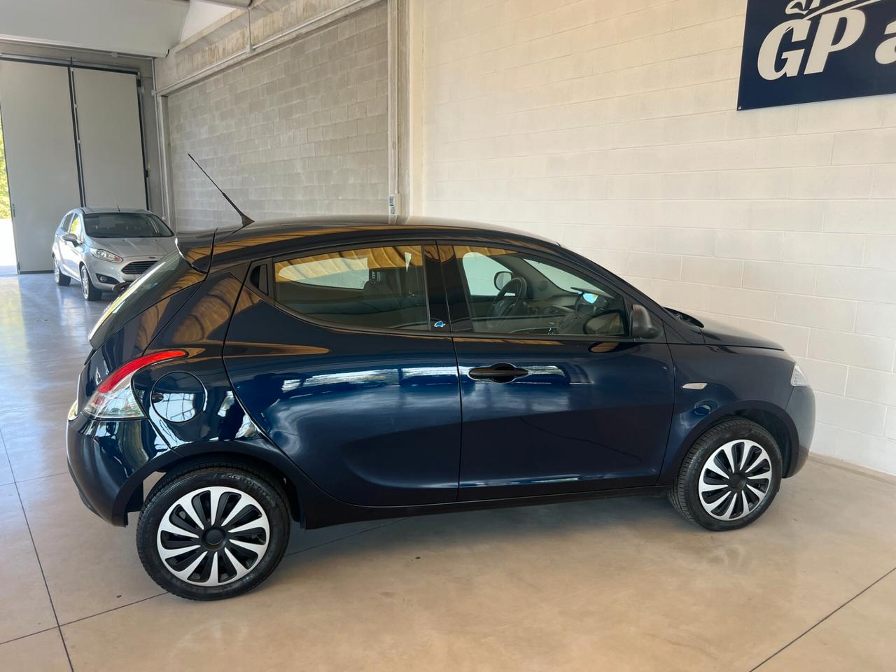 Lancia Ypsilon 1.2 69 CV 5 porte Elefantino Blu ok neopatentati km 59.990