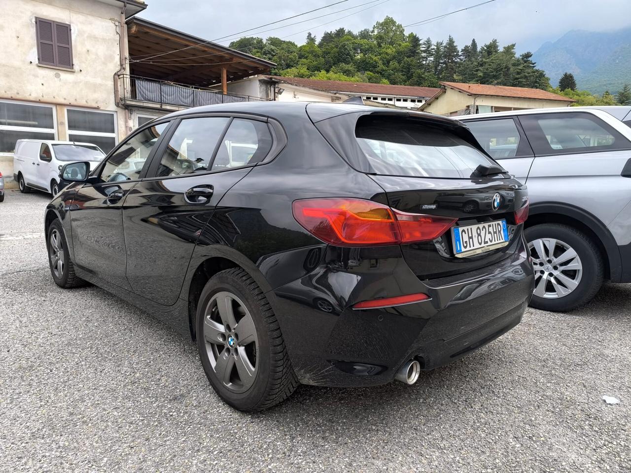 Bmw 116 116d 5p. Business Advantage