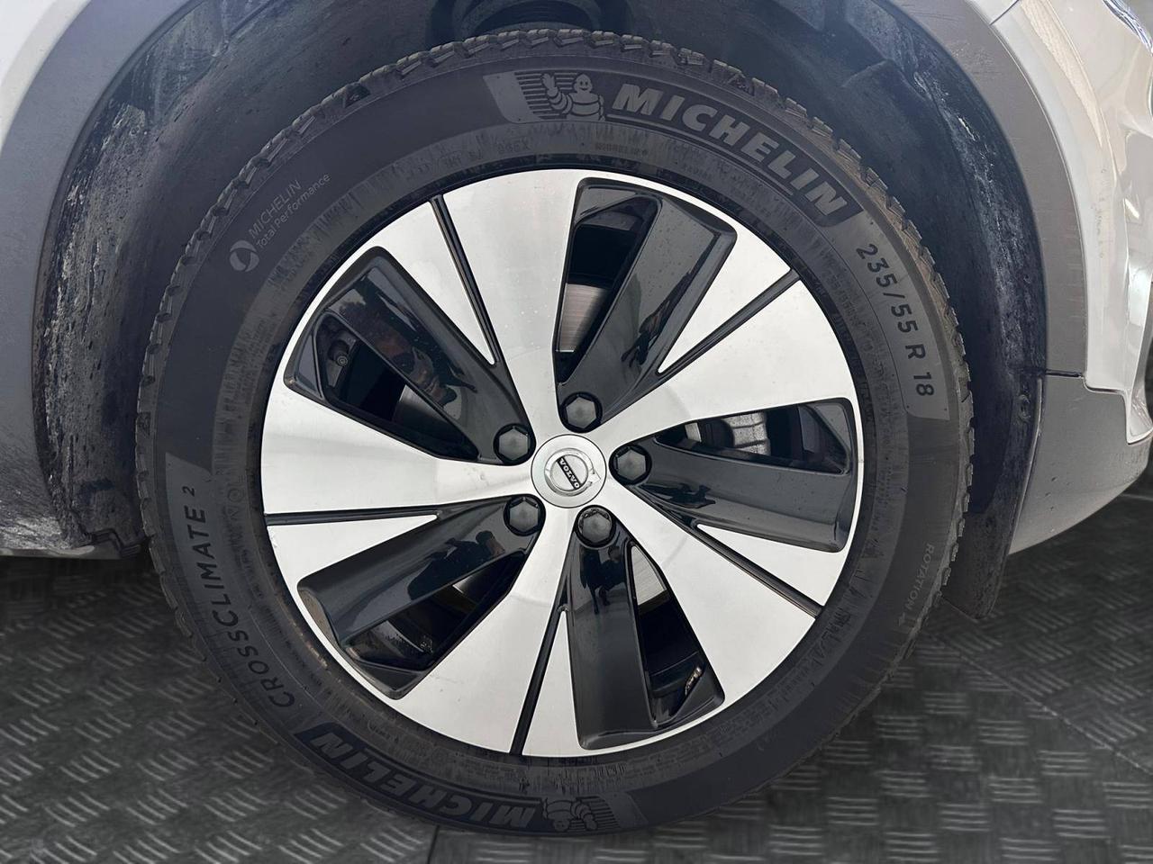 Volvo XC40 2.0 d4 Business Plus awd