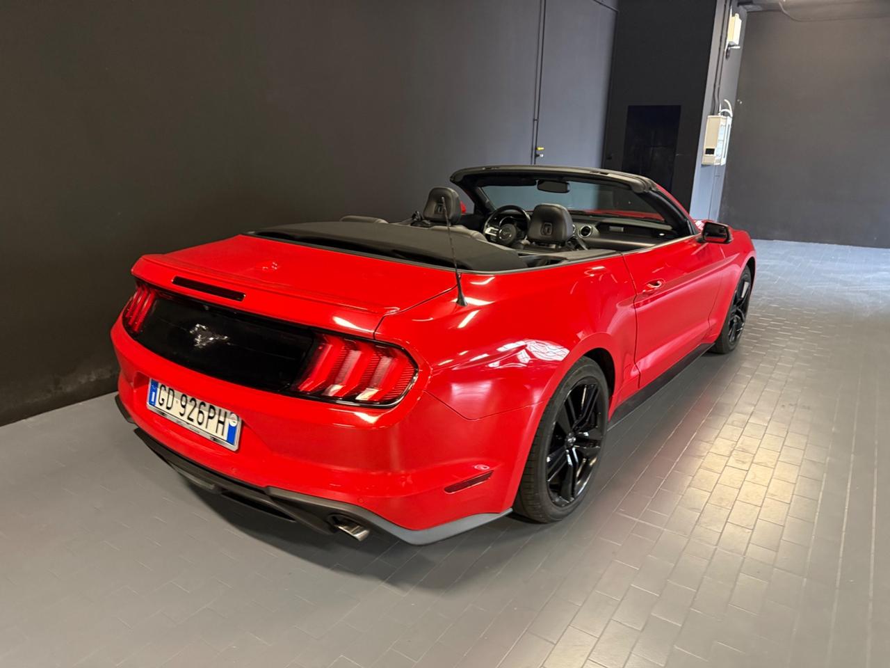 Ford Mustang Cabrio 2.3 NO SUPERBOLLO