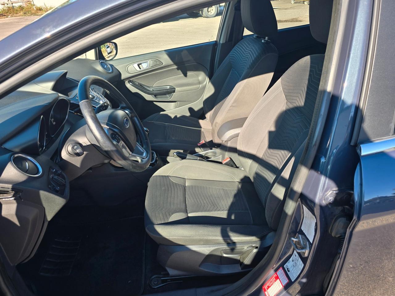 Ford Fiesta 1.5 TDCi 75CV 5 porte Titanium
