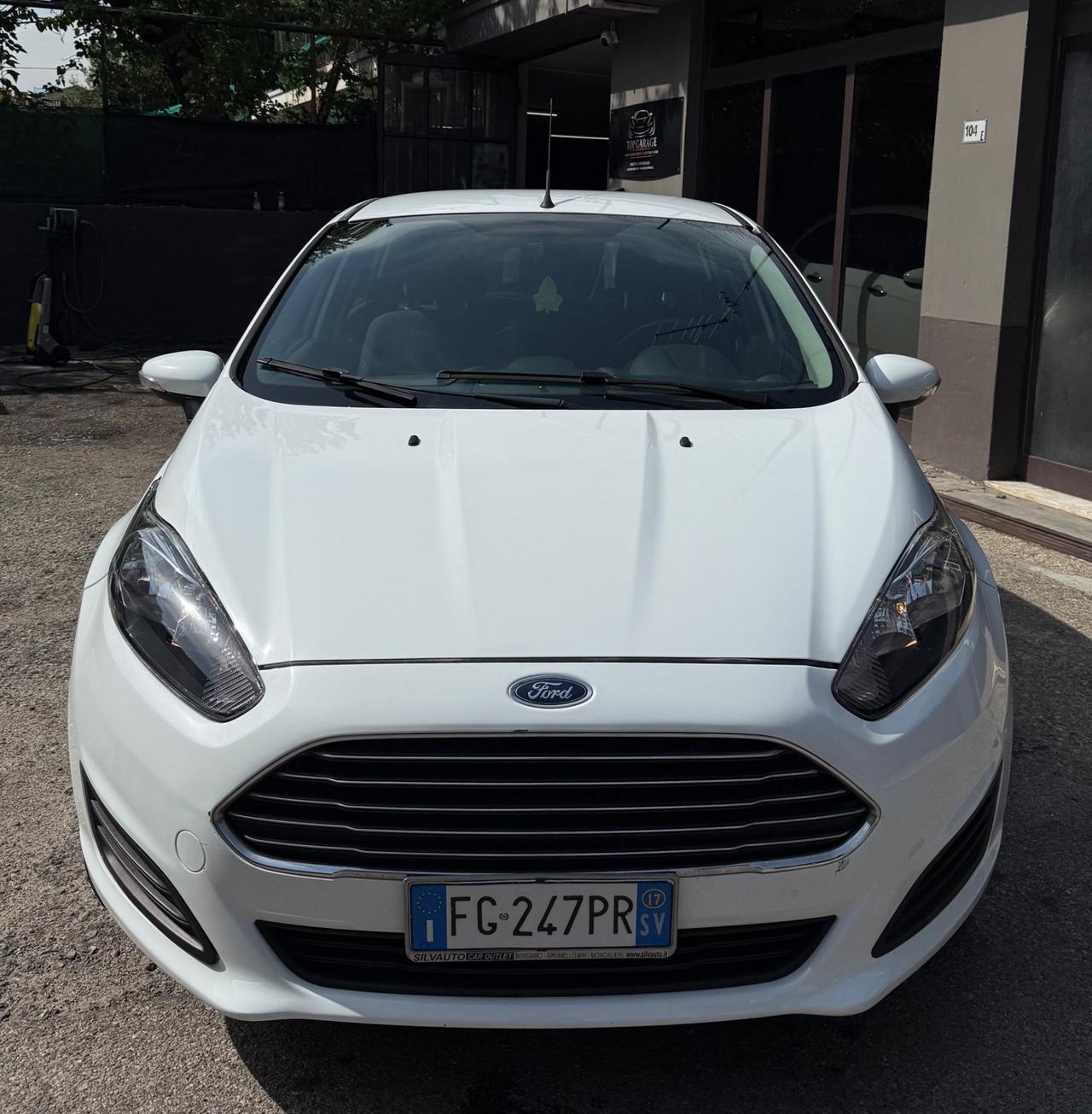 Ford Fiesta 1.2 82CV 5 porte Black & White Edition