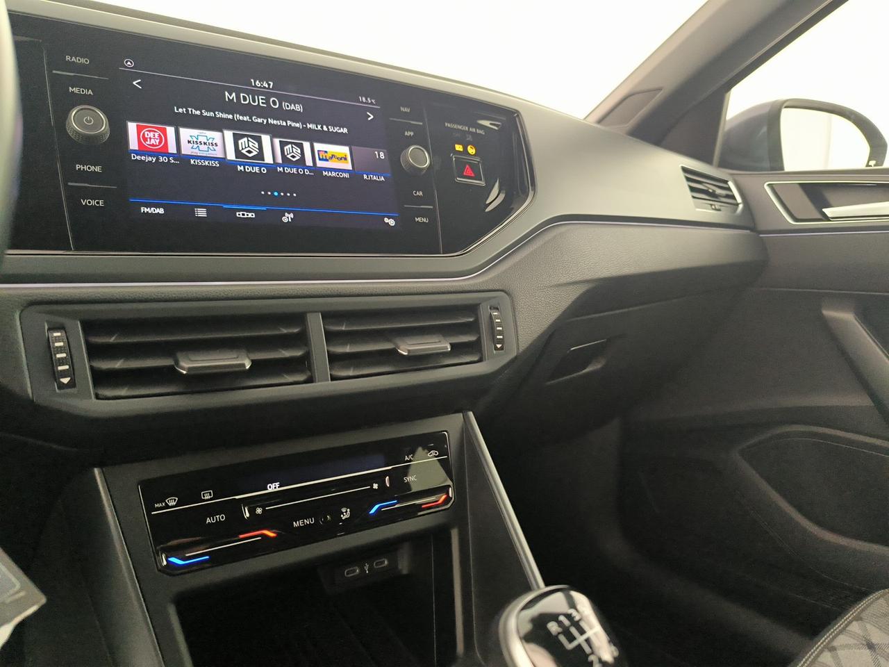 Volkswagen Taigo 1.0 tsi r-line 115cv