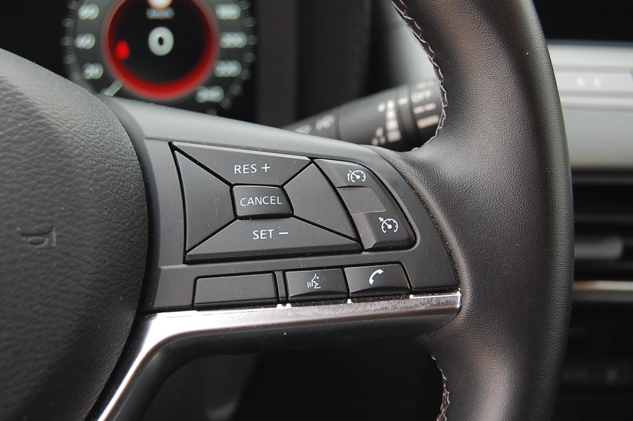 Nissan Juke 1.0 DIG-T 114 CV N-Connecta