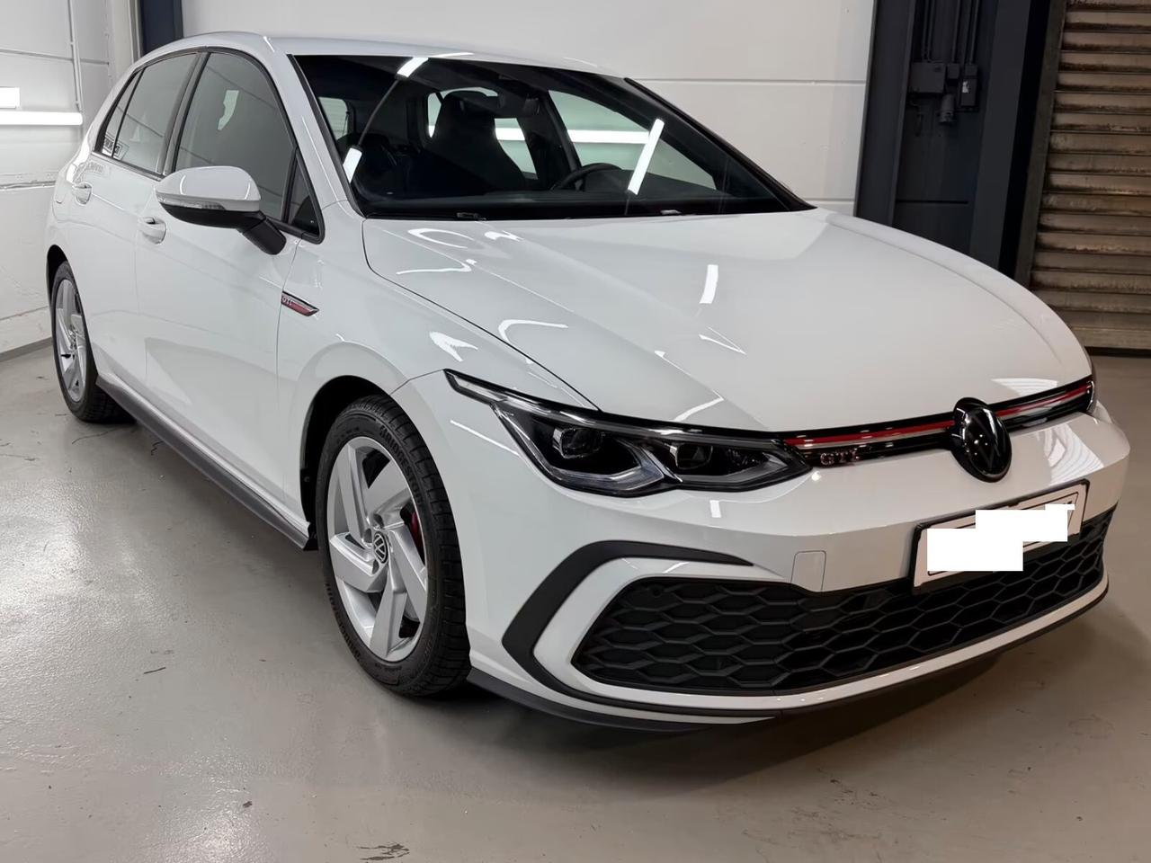 Volkswagen Golf GTI 2.0 TSI