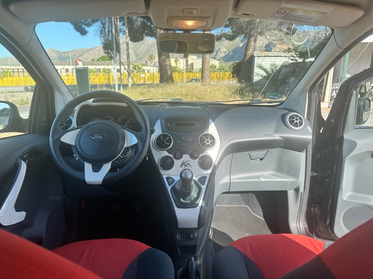 Ford Ka 1.2 8V 69CV Titanium