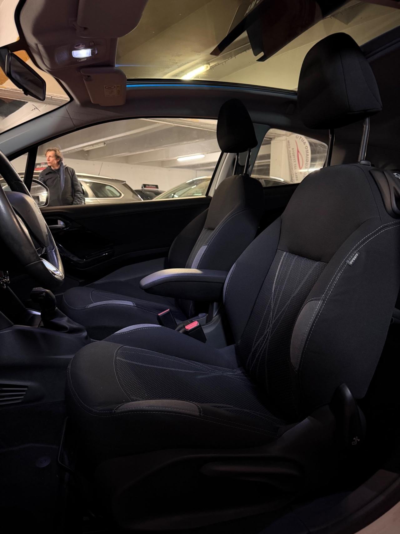 Peugeot 208 1.0 Neopatentati Euro 5b