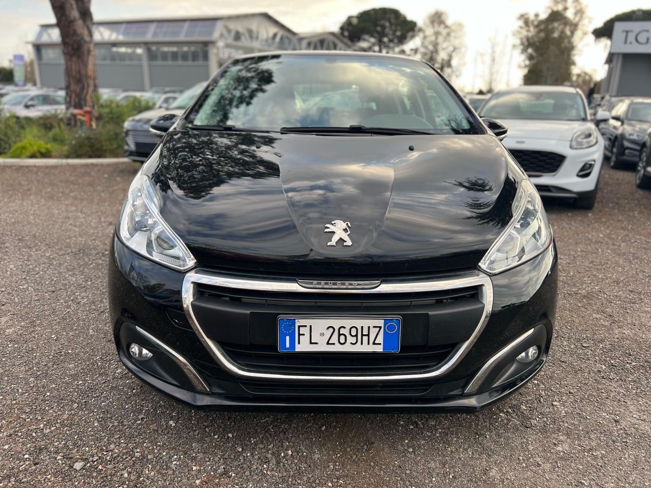 Peugeot 208 PureTech 82 5p. GPL Allure