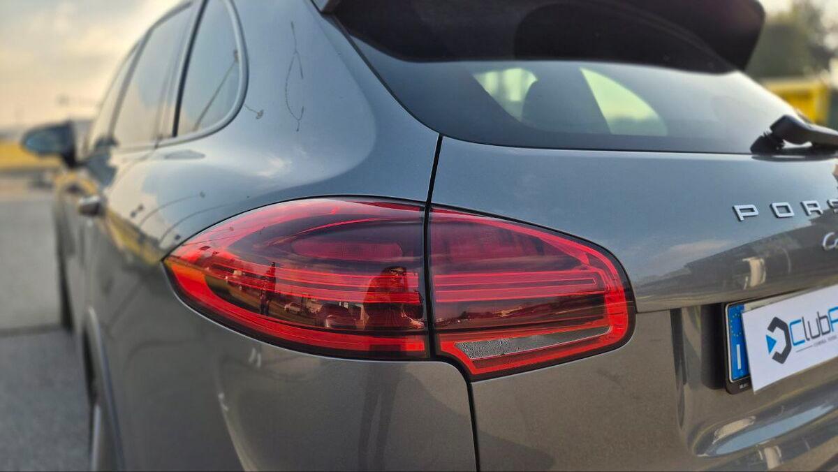 Porsche Cayenne 3.0 Platinum Edition tiptronic