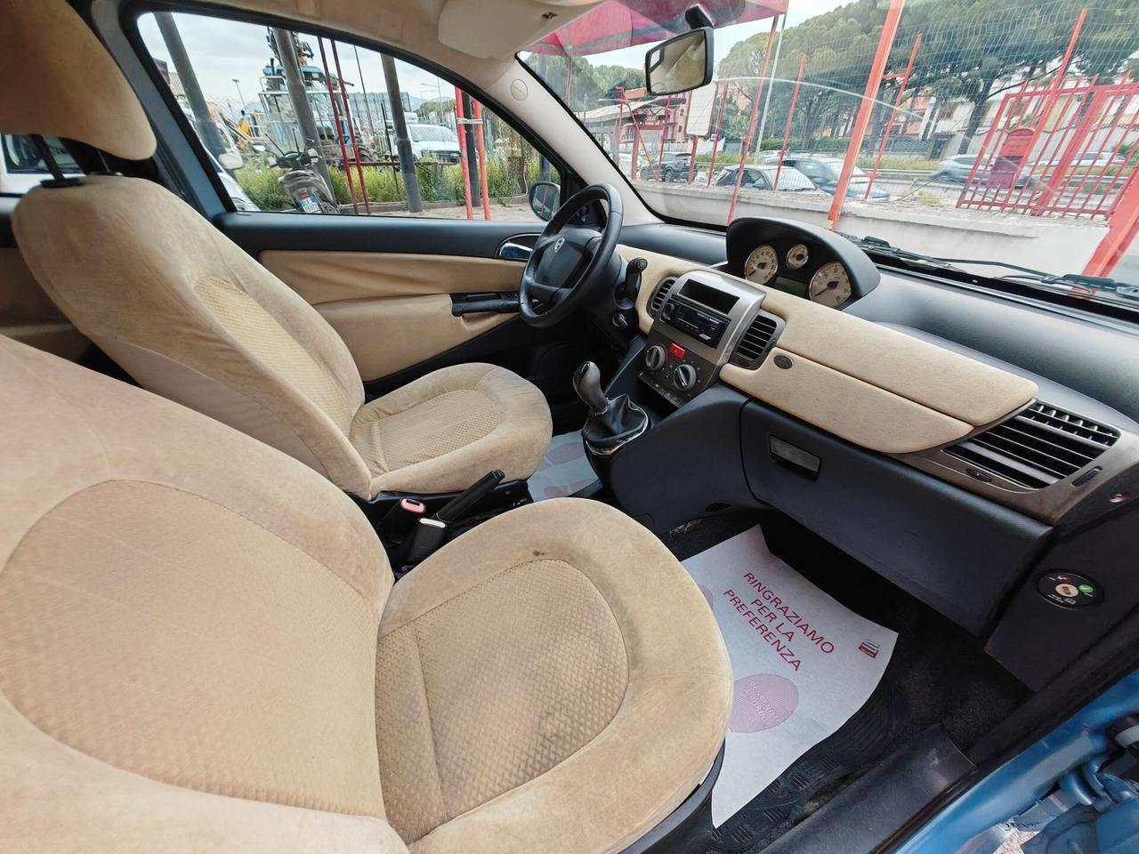 Lancia Ypsilon 1.3 diesel 02/2006 cv70