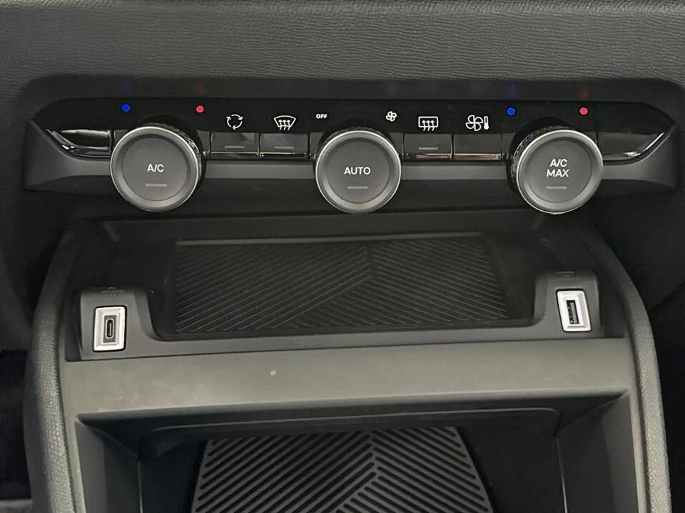 Citroen C4 PureTech 130 S&S EAT8 Feel Pack