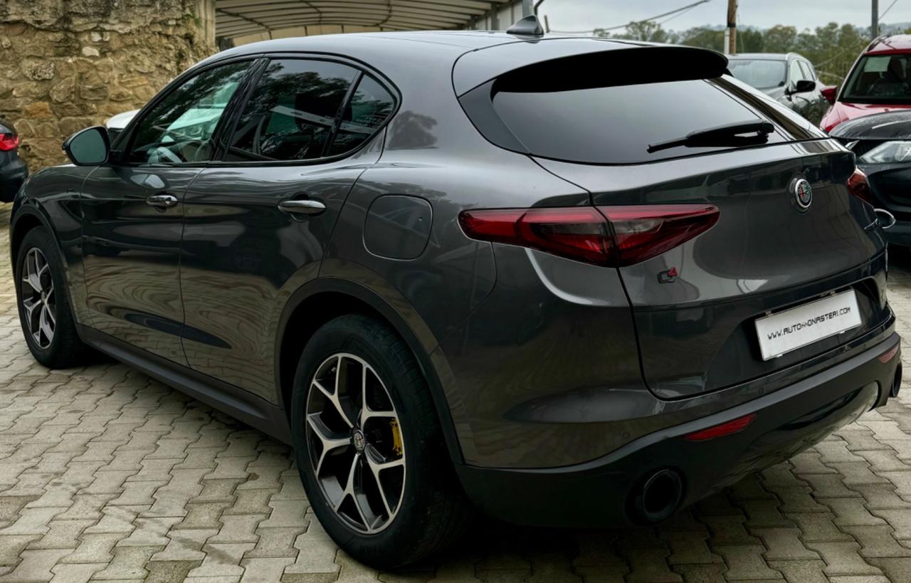 Alfa Romeo Stelvio 2.2 Turbodiesel 190 CV AT8 Q4 Sprint