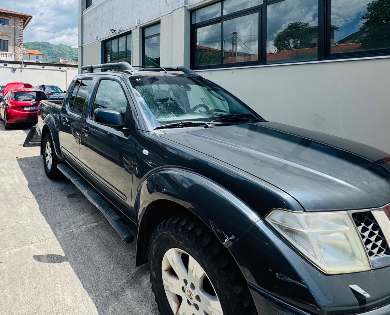 Nissan Navara 2.5 dCi 4 porte Double Cab LE