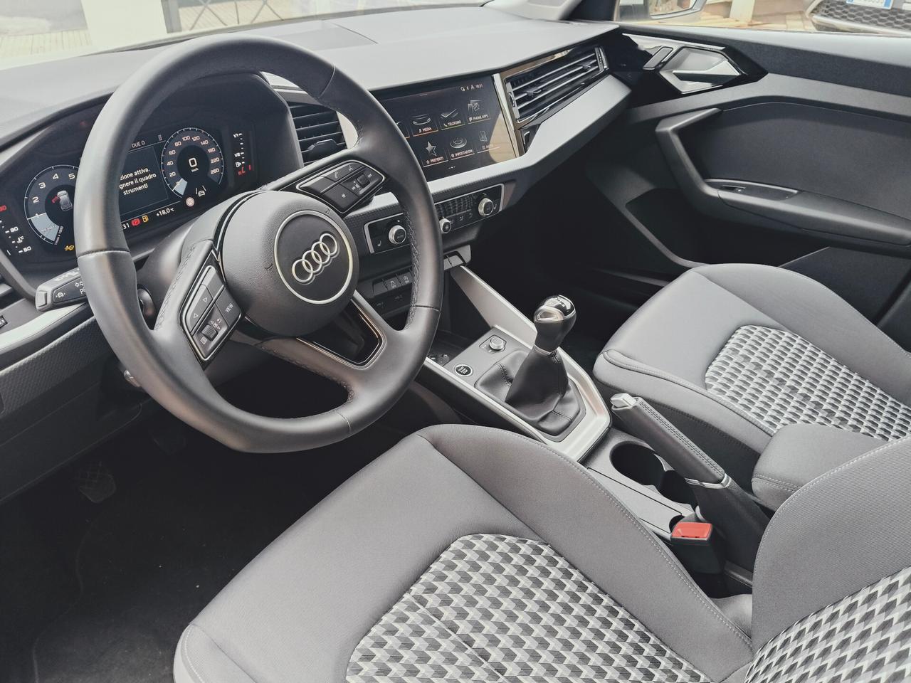 Audi A1 allstreet 25 TFSI Business