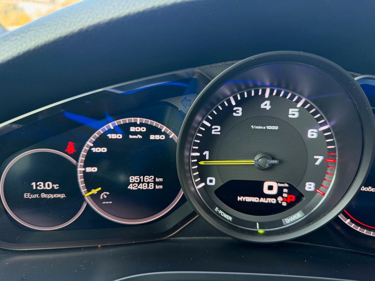 Porsche Cayenne Coupé 3.0 V6 E-Hybrid/tetto pan/scarico/pasm/bose