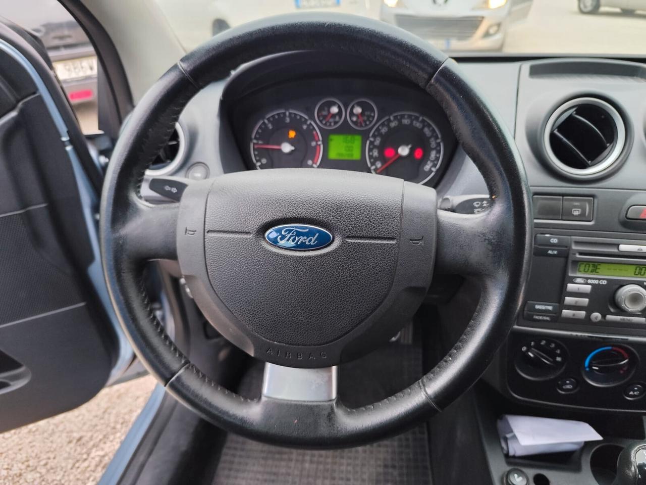 Ford Fiesta 1.4 TDCi 5p. Ghia