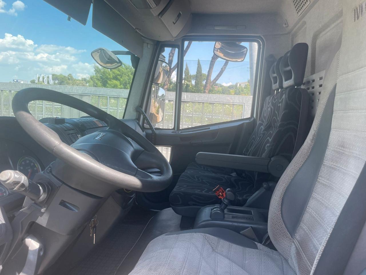 Iveco eurocargo 75E180 furgone e sponda