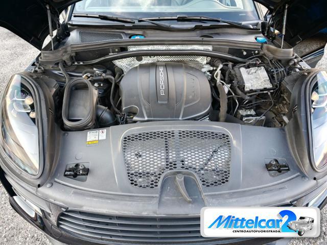 PORSCHE Macan 2.0