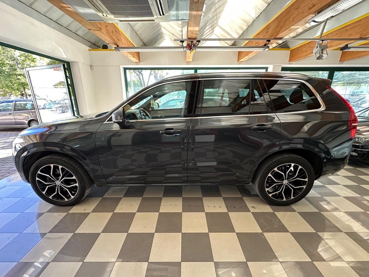 Volvo XC 90 XC90 B5 (d) AWD Geartronic 7 posti