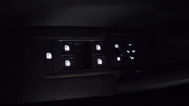 VOLKSWAGEN Tiguan 2.0 TDI SCR DSG Business